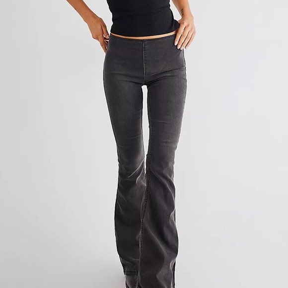 Free People Denim - Free People Penny Pull-On Flare Jeans